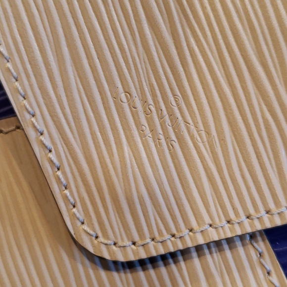 Louis Vuitton Kirigami coin purse - Picture 7 of 9